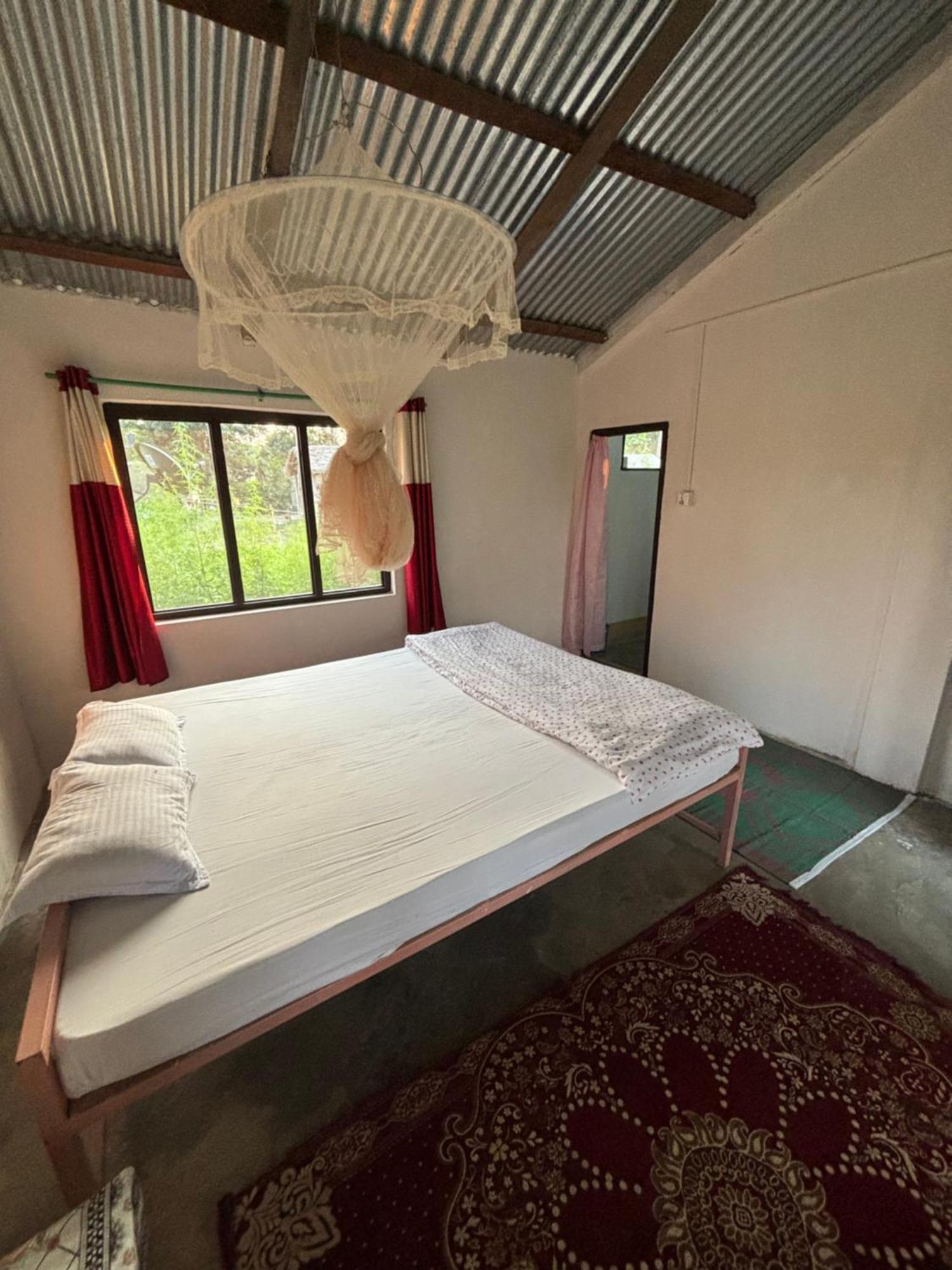 Nanu'S Bardiya Homestay Exteriör bild